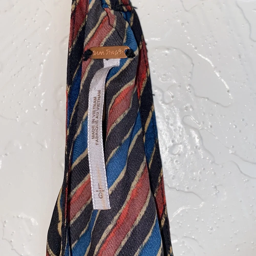 Free People tank size Lg - Picture 5 of 14